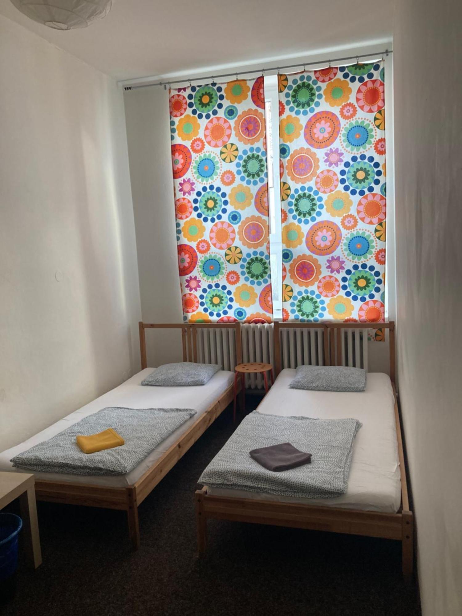 Hostel Praha Ládví Exteriér fotografie